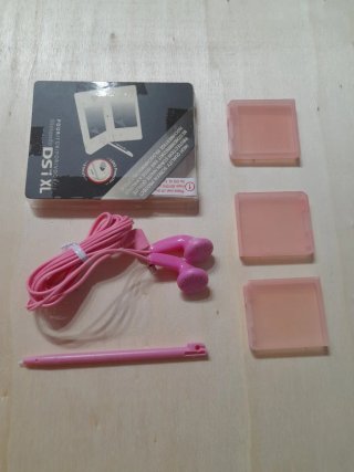 Oferta.NUEVO. Accesorios DSi XL Nuevos