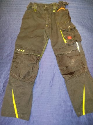 Pantalón Trabajo Niño Strauss Talla 134 a 140.