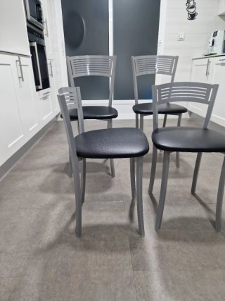 Set 4 Sillas Cocina Negras y Grises