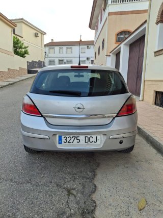 Opel Astra 2005