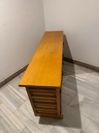 Mueble de madera rústico