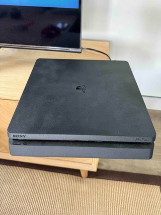 Consola Sony PS4 Negra