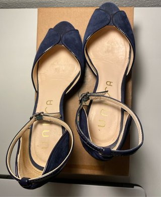 Zapatos Unisa, azul marino.