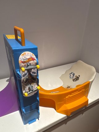 Hot Wheels Skate Kickflip Crunch Skatepark