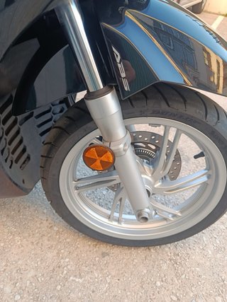 Honda SH300i Negra - Moto Scooter Automática
