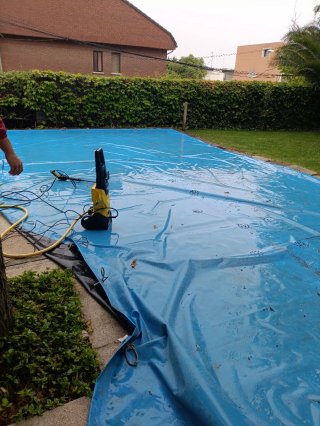 Servizio di manutenzione piscine