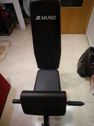 Banco de gimnasio MUND.  Pesas, piernas, abdominal
