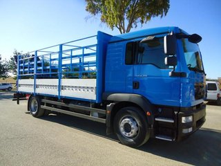 MAN TGM 18 280--CAMIONES CON GANCHO