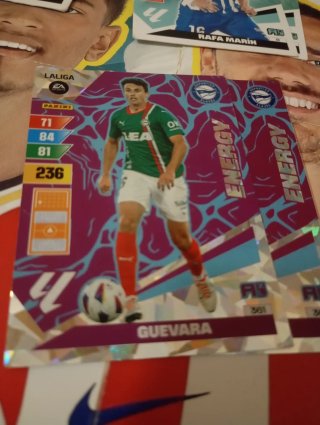 Pack cromos Adrenalyn LaLiga 2023-24 Alavés
