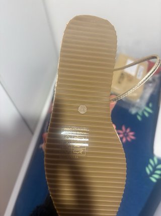 Sandalias doradas esparto cuña nuevas