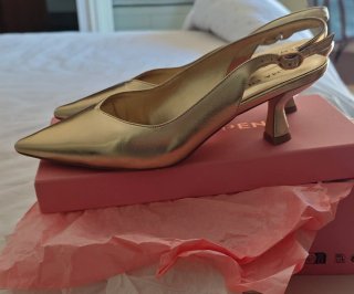 Zapatos Alma en Pena fiesta dorados talla 40