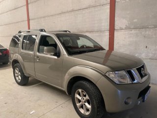 Nissan Pathfinder 2011