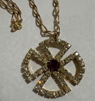 Collana vintage con ciondolo strass