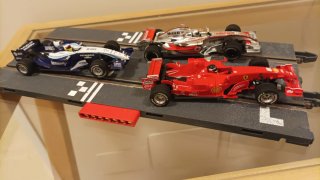Envío 3 Coches F1 Scalextric Digital System
