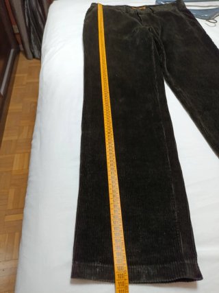 Pantalón de pana marrón oscuro caballero