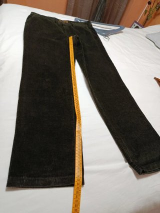 Pantalón de pana marrón oscuro caballero