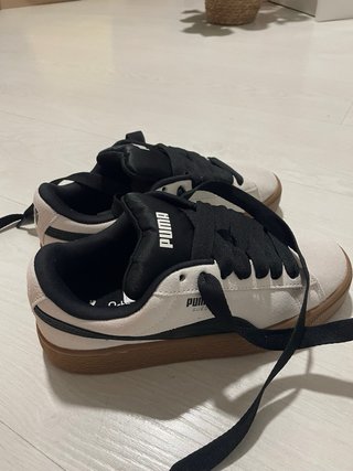Zapatillas Puma Beige y Negro