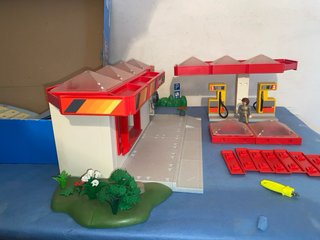 Playmobil city 3254 Gasolinera y Área de Servicio