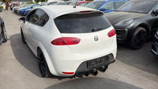 SEAT Leon cupra R310 white edition