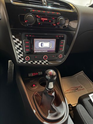 SEAT Leon cupra R310 white edition