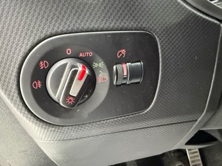 SEAT Leon cupra R310 white edition