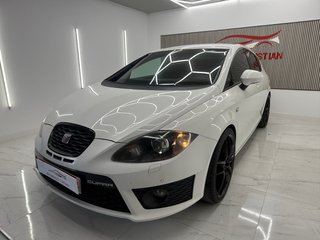 SEAT Leon cupra R310 white edition