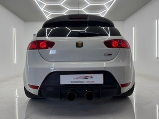 SEAT Leon cupra R310 white edition
