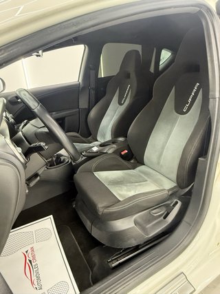SEAT Leon cupra R310 white edition