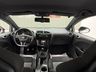 SEAT Leon cupra R310 white edition