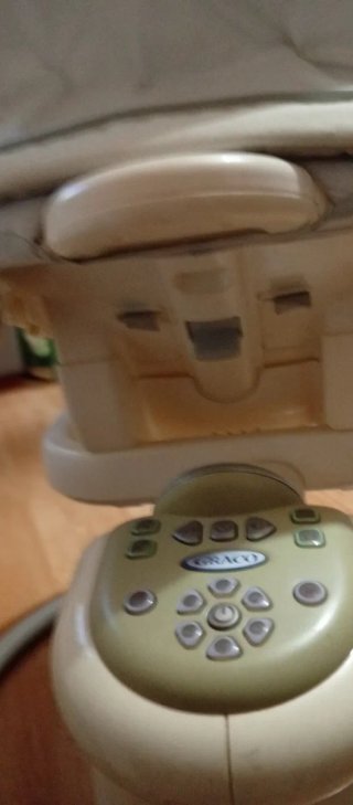 Mecedora eléctrica para bebés Graco