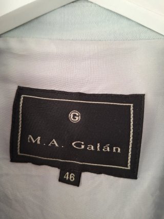 CHAQUETA DE MUJER DE ENTRETIEMPO.