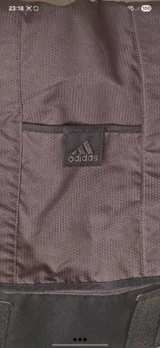 Bolso bandolera Adidas gris.Gran capacidad.Nuevo !