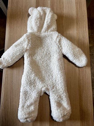 Mono polar bebé con capucha y orejas