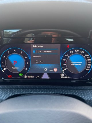 VW Golf R-Line 1.5 eTSi 150cv automatico