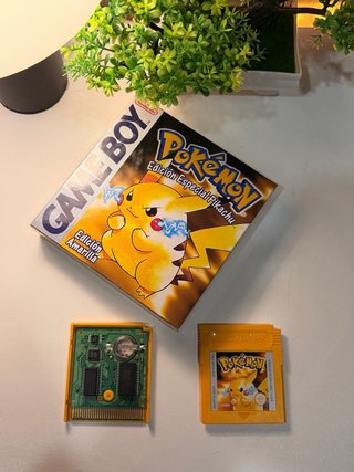 Gameboy Color + Pokemon Yellow ESP