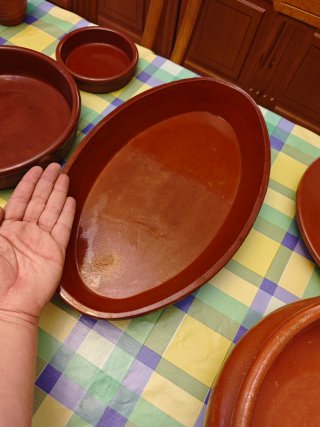Cazuelas y bandejas de barro