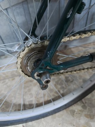 Bicicleta Orbea verde con piezas nuevas