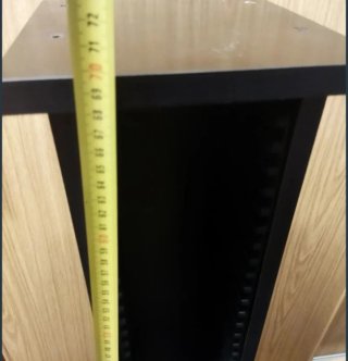 Torre porta CDs madera negra