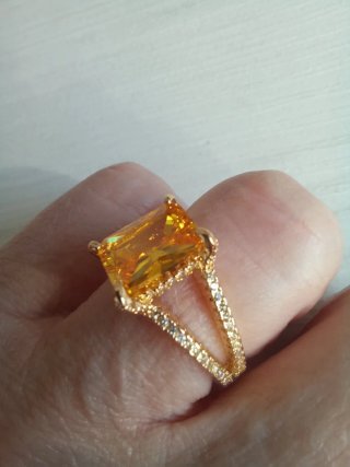 Anello con Zirconia Cubica Gialla