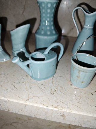 Figuras decorativas de cerámica azul