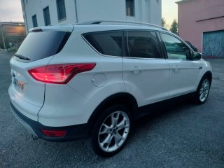 FORD KUGA TITANIUM.(CAJA DE CAMBIOS AVERIADA ).