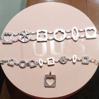 Pulsera Tous Cuero y Plata Corazones Osos Flores