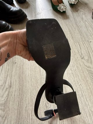 Zapatos de tacón negros
