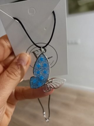 Collar Mariposa Azul y Plateado