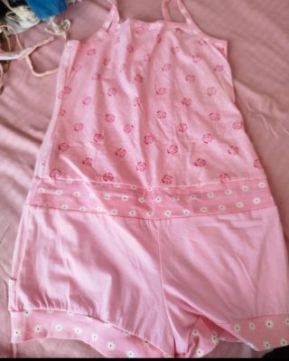 Pijama corto  Hello Kitty rosa