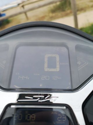 Honda SH125i ABS SPORT Top Box 2024 – 2.000 km