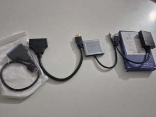 Adaptador USB-C a HDMI y SATA Varios Monitor