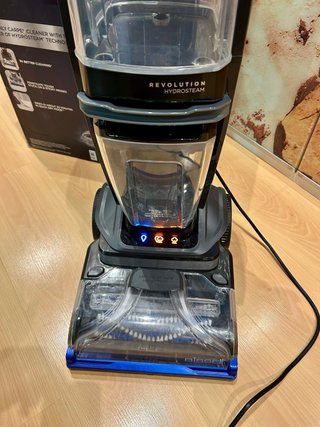 A ESTRENAR. BISSELL Revolution HydroSteam.