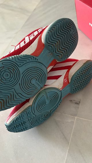 Zapatillas Adidas Tenis Rojas y Blancas