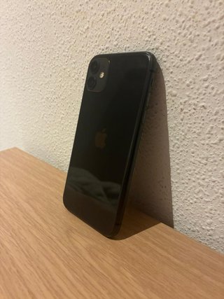 iPhone 11 64GB + Accesorios